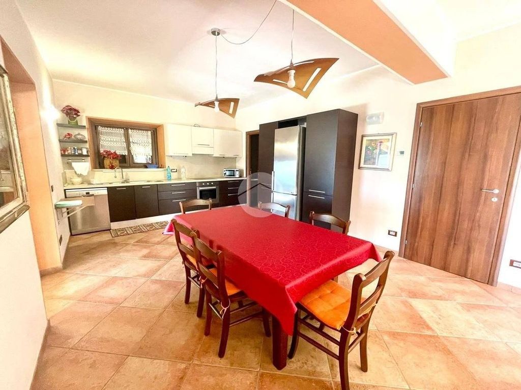 Maison de luxe à vendre à Caprino Veronese, 715 000 €, Photo 6