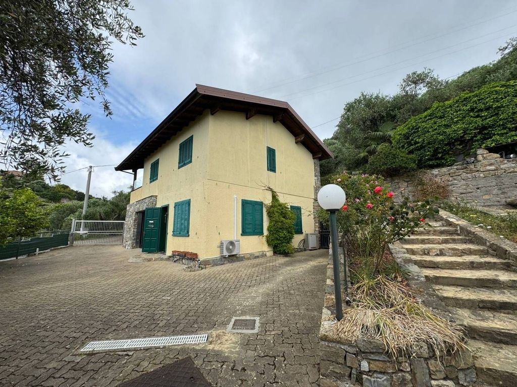Luxury House for sale in Castellaro, 450 000 €, Photo 4