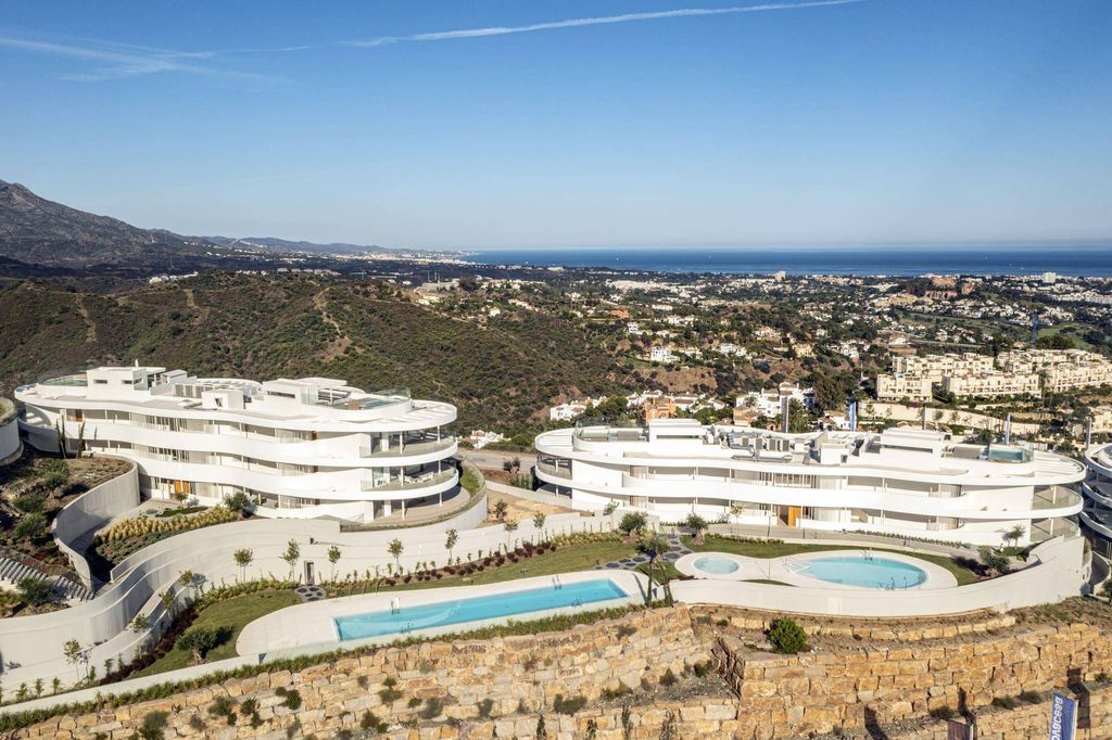 Appartement de luxe à vendre à Benahavís, 949 000 €, Photo 2