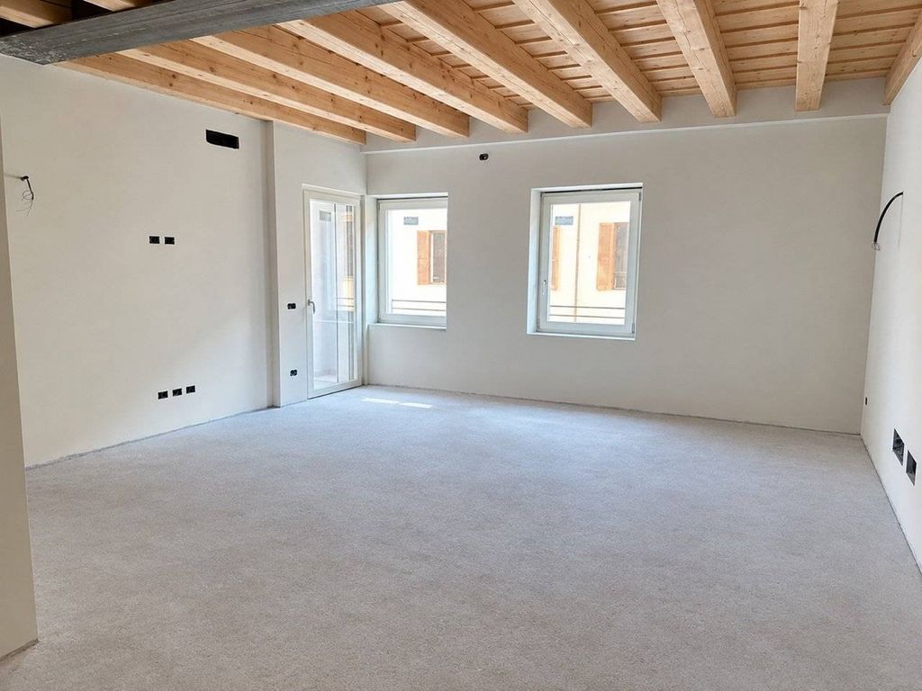 Appartement de luxe à vendre à Verona, 950 000 €, Photo 1