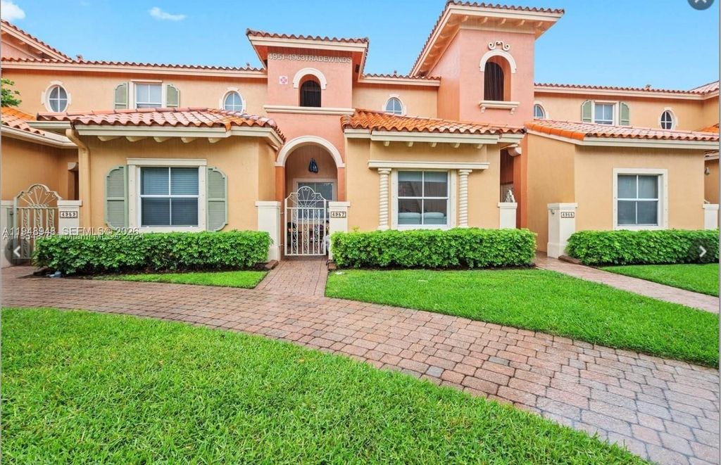 Maison de luxe à vendre à Dania Beach, 404 458 €, Photo 1
