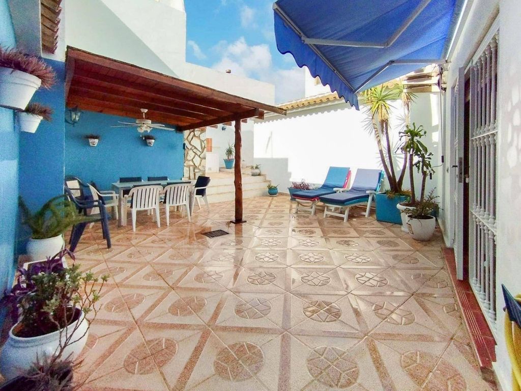 Luxury House for sale in L Alfàs Del Pi, 600 000 €, Photo 1