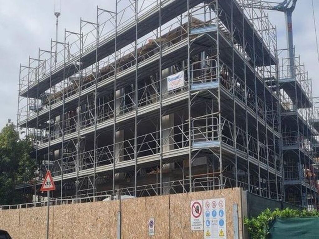 Luxury Apartment for sale in Sesto Fiorentino, 435 000 €, Photo 6