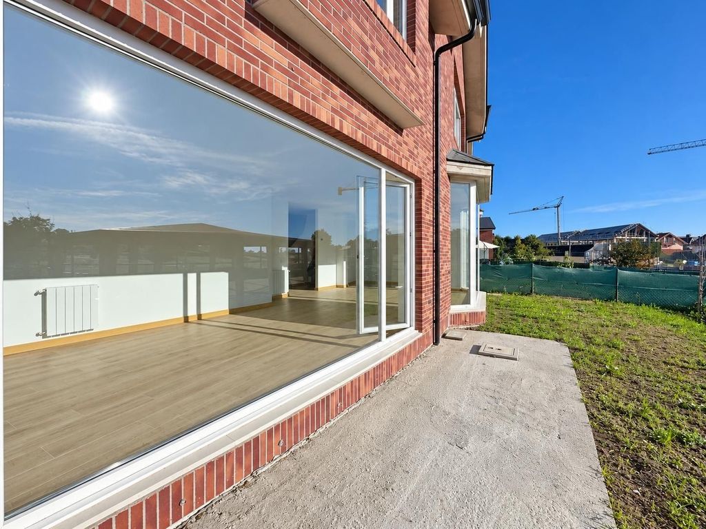 Maison de luxe à vendre à Mortera, 760 000 €, Photo 2