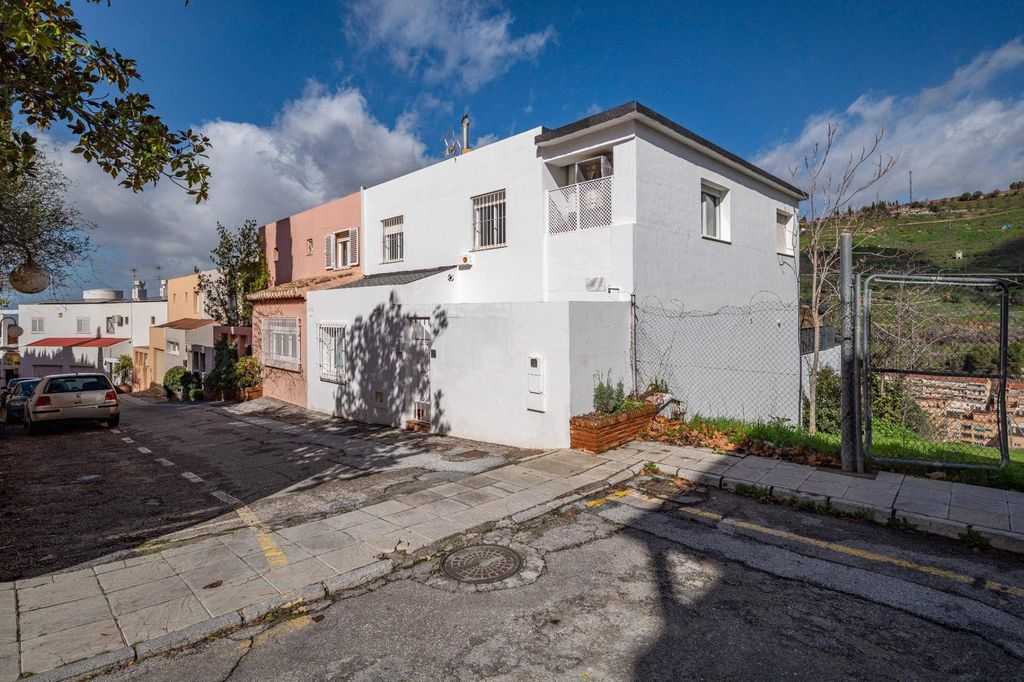 Luxury House for sale in Granada, 630 000 €, Photo 2