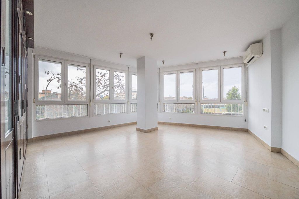 Luxury Apartment for sale in Granada, 518 000 €, Photo 3