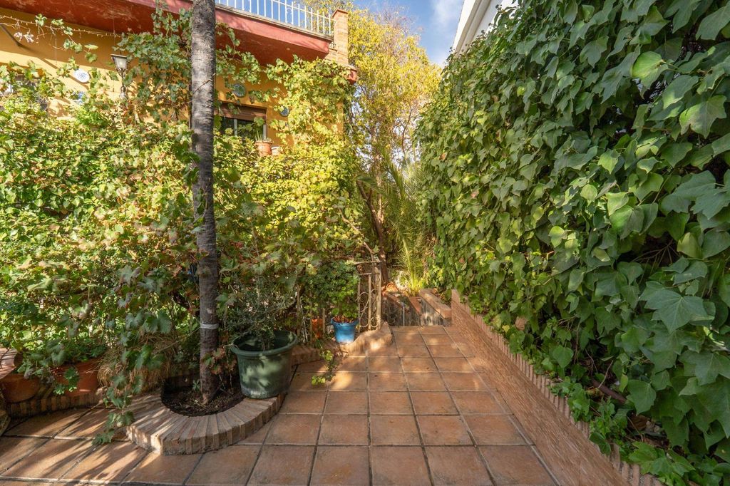 Maison de luxe à vendre à Zubia, 564 000 €, Photo 4