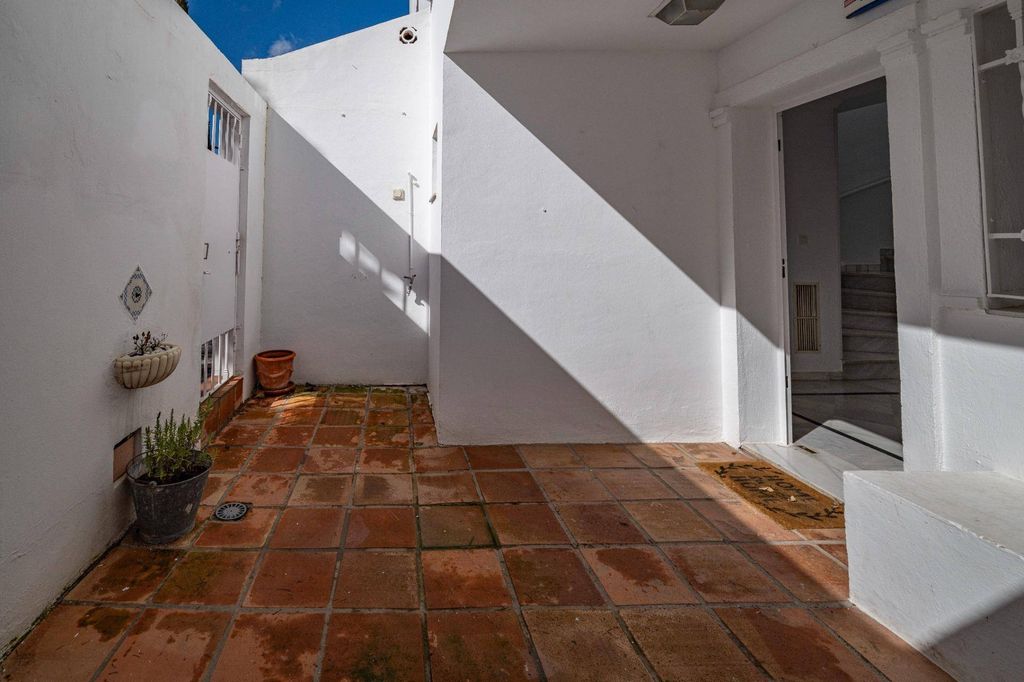 Luxury House for sale in Granada, 630 000 €, Photo 7