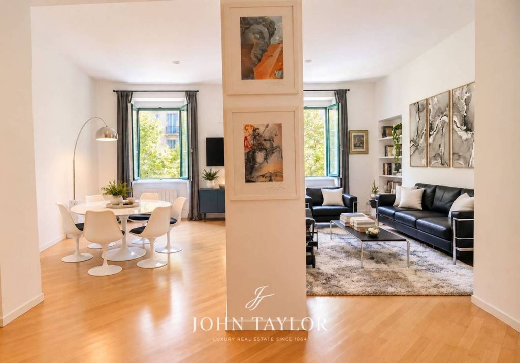 Luxury Apartment for sale in Milan, 1 200 000 €, Photo 2
