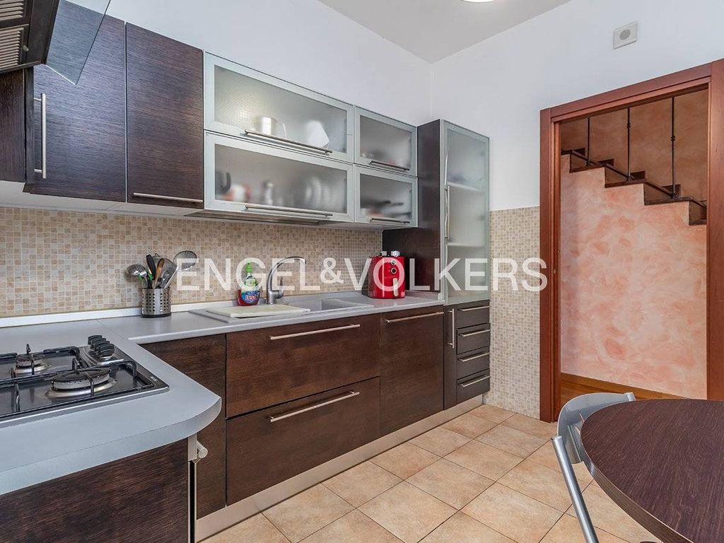 Maison de luxe à vendre à Rome, 435 000 €, Photo 7