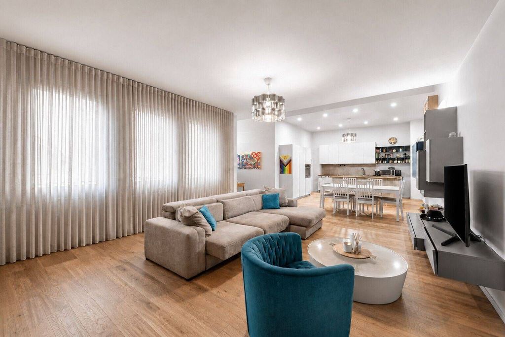 Appartement de luxe à vendre à Milan, 1 330 000 €, Photo 1