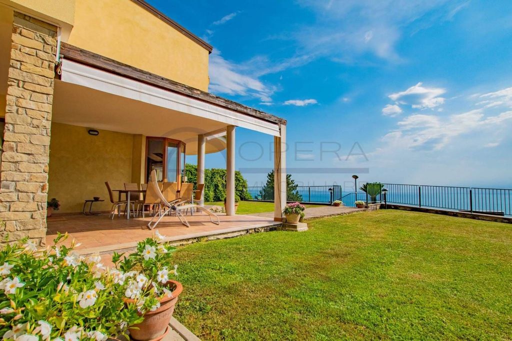 Maison de luxe à vendre à Trieste, 1 100 000 €, Photo 1