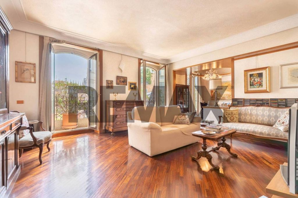 Appartement de luxe à vendre à Milan, 1 600 000 €, Photo 1