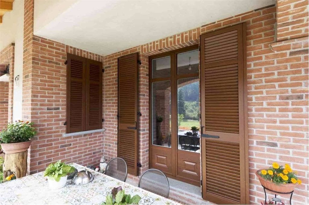 Luxury House for sale in Arcore, 700 000 €, Photo 1