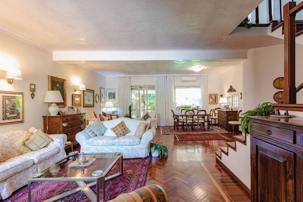 Luxury House for sale in Rome, 810 000 €, Photo 3