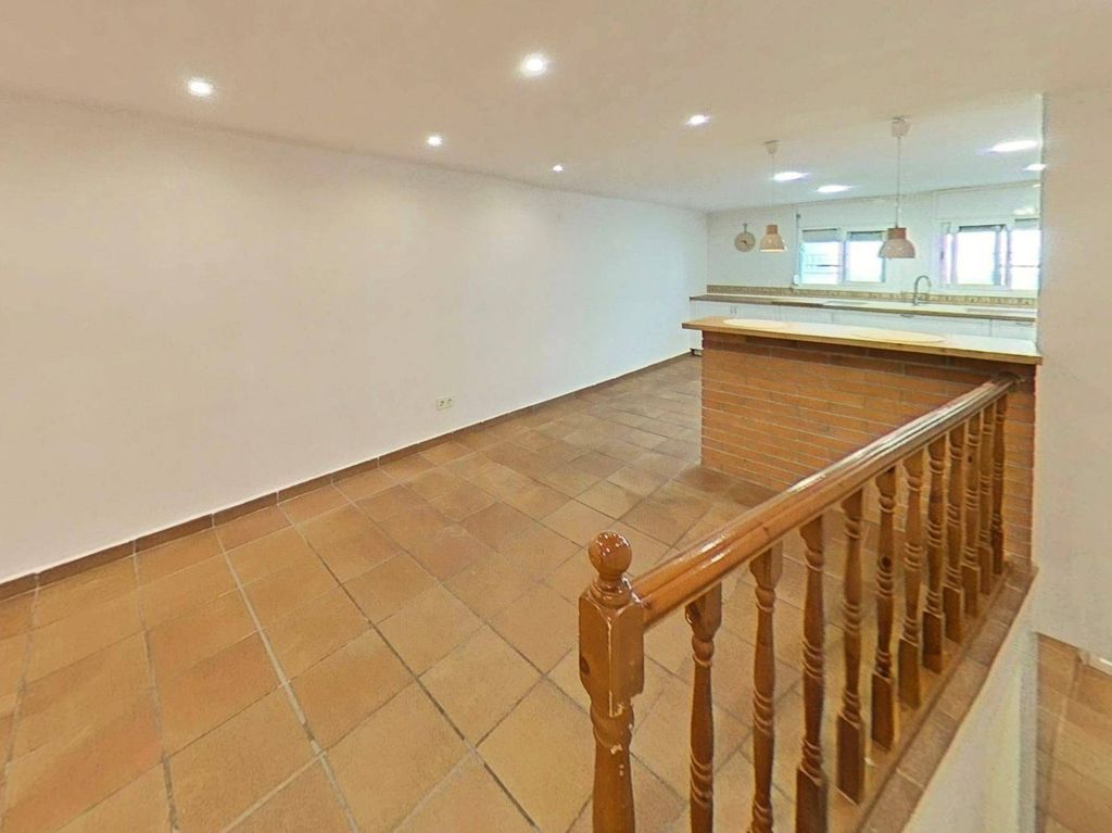Luxury House for sale in Castellar Del Vallès, 475 000 €, Photo 5