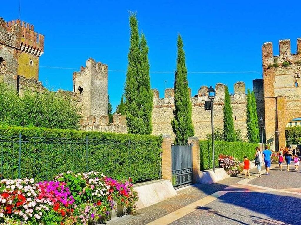 Maison de luxe à vendre à Lazise, 1 950 000 €, Photo 1