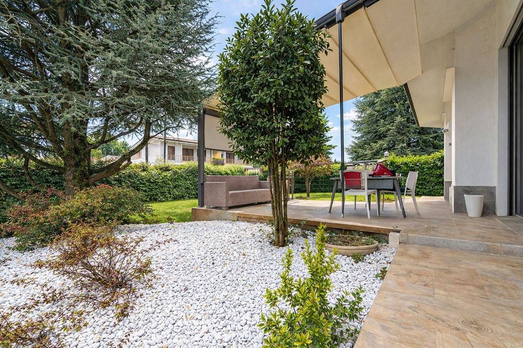 Luxury House for sale in Camparada, 449 000 €, Photo 2