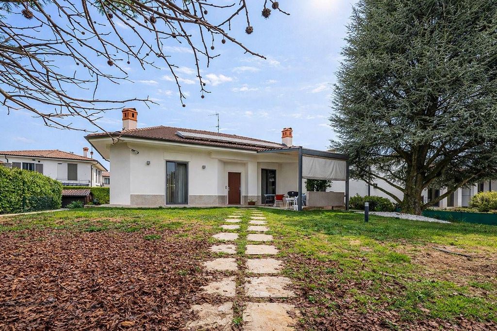Luxury House for sale in Camparada, 449 000 €, Photo 3