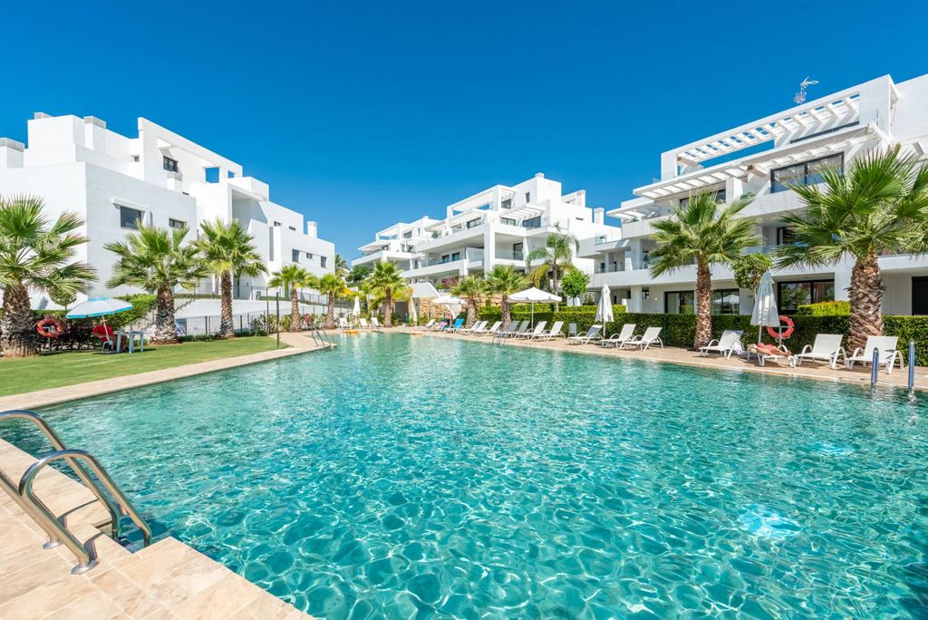 Appartement de luxe à vendre à Estepona, 580 000 €, Photo 3
