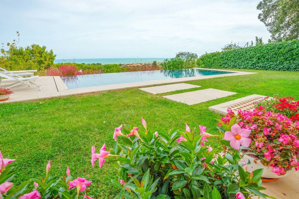 Maison de luxe à vendre à Numana, 1 600 000 €, Photo 4