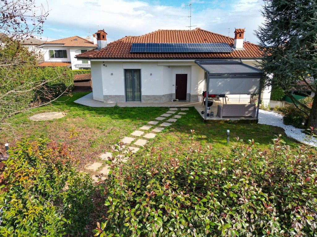 Luxury House for sale in Camparada, 449 000 €, Photo 7