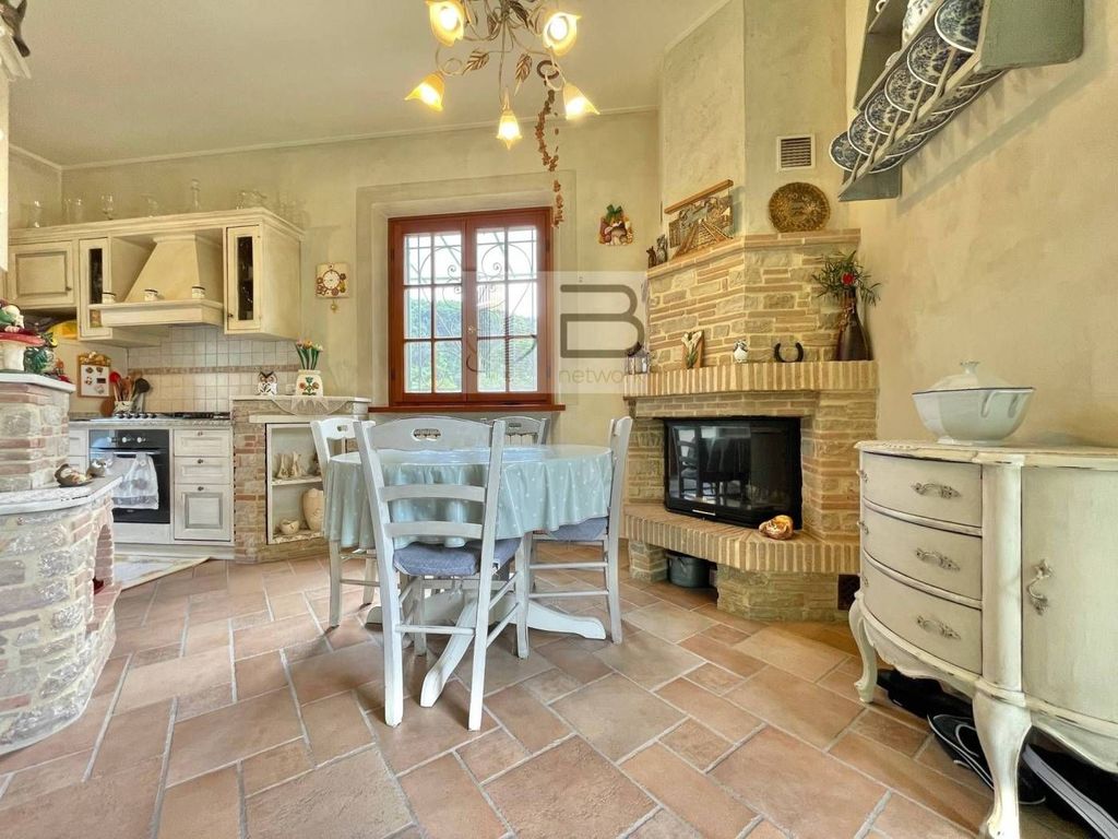 Maison de luxe à vendre à Camaiore, 650 000 €, Photo 3