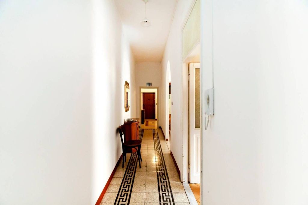 Luxury Apartment for sale in Rome, 630 000 €, Photo 7