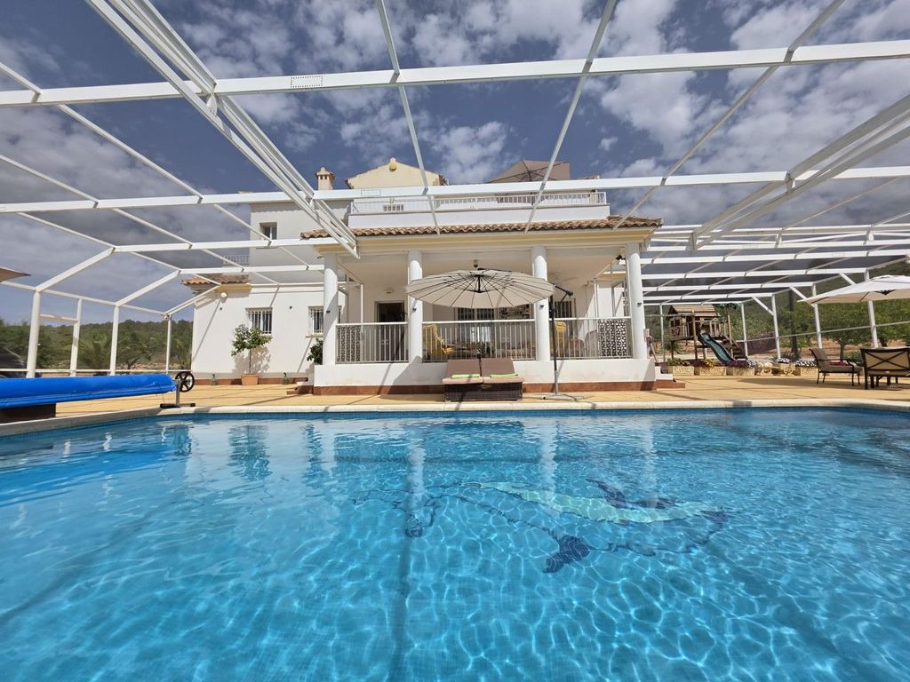Maison de luxe à vendre à Pinoso, 574 995 €, Photo 1