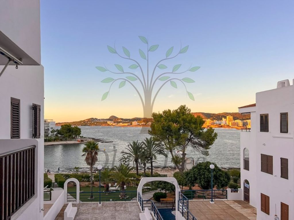 Luxury Apartment for sale in Sant Josep de Sa Talaia, 475 000 €, Photo 1