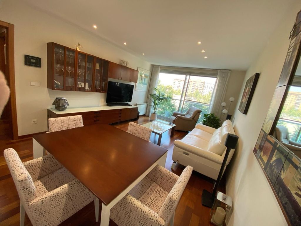 Luxury Apartment for sale in Valencia, 598 000 €, Photo 3