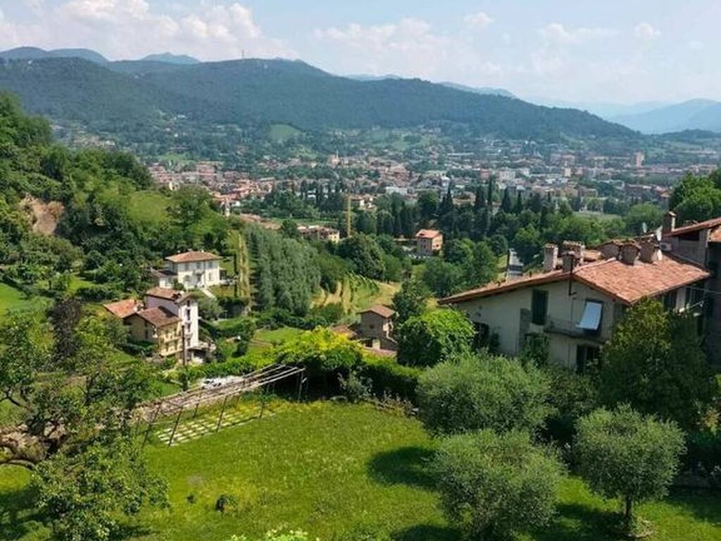 Appartement de luxe à vendre à Bergamo, 750 000 €, Photo 2