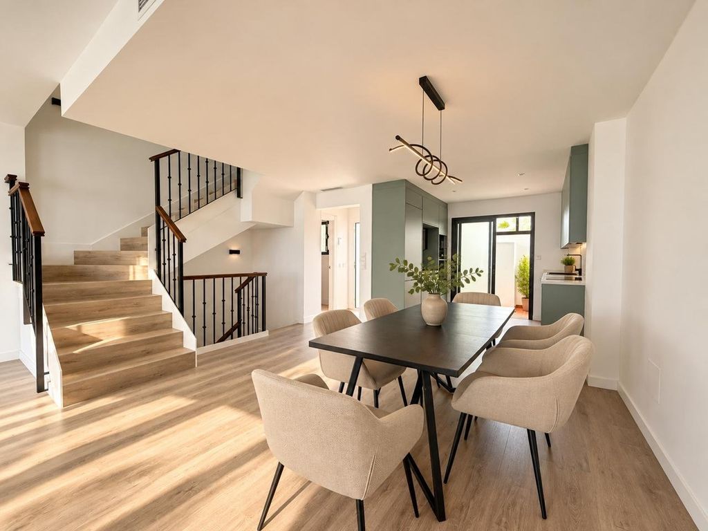 Maison de luxe à vendre à Casares, 665 000 €, Photo 2