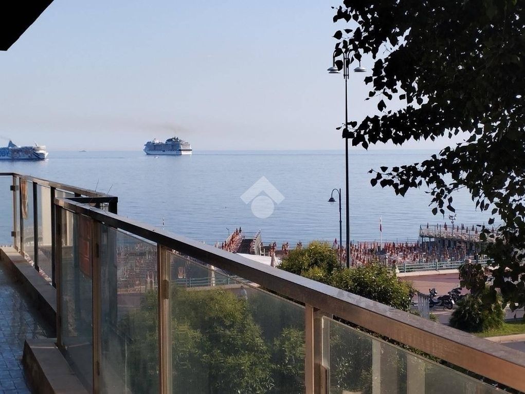 Appartement de luxe à vendre à Genoa, 450 000 €, Photo 3