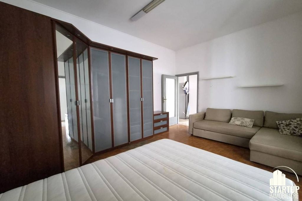 Luxury Apartment for sale in Milan, 929 000 €, Photo 3