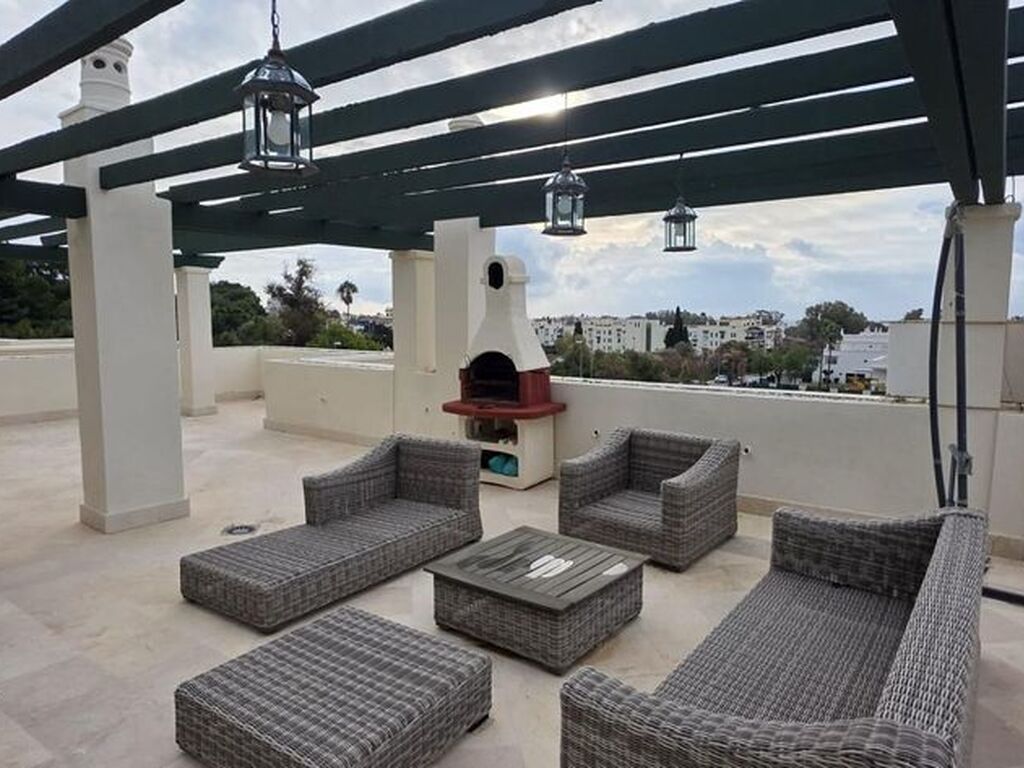 Luxury Apartment for sale in Marbella, 940 000 €, Photo 3
