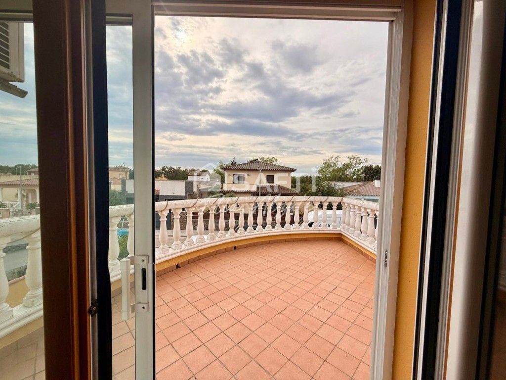 Luxury House for sale in Castelló d'Empúries, 580 000 €, Photo 3
