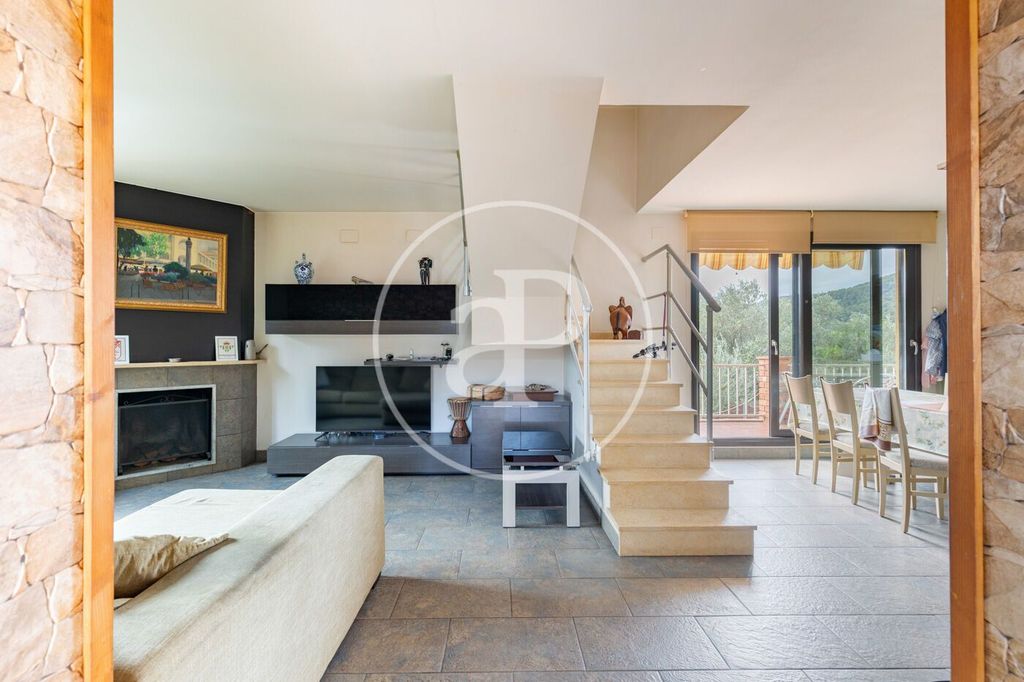 Maison de luxe à vendre à Castellar Del Vallès, 565 000 €, Photo 3