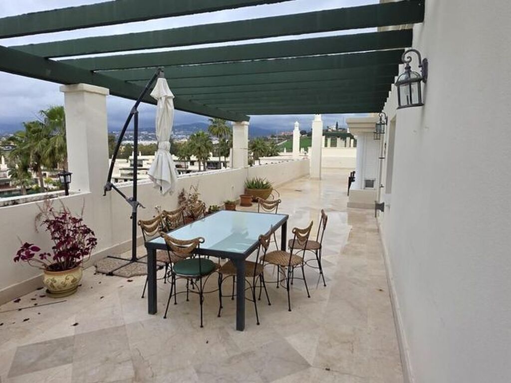 Luxury Apartment for sale in Marbella, 940 000 €, Photo 4