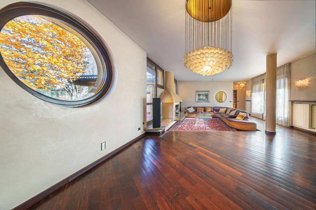 Maison de luxe à vendre à Besana In Brianza, 990 000 €, Photo 5