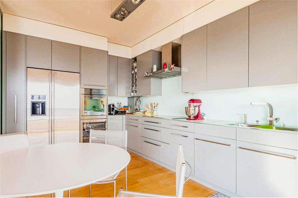 Luxury Apartment for sale in Lugano, 3 436 180 €, Photo 7