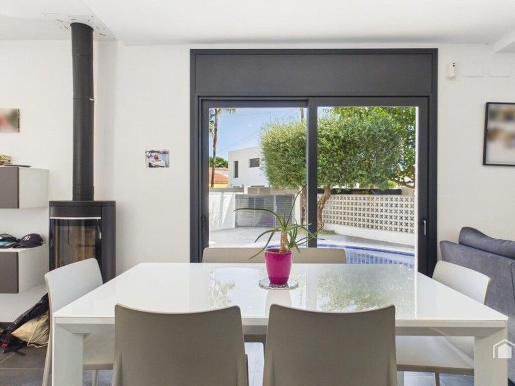 Luxury House for sale in Empuriabrava, 599 000 €, Photo 5