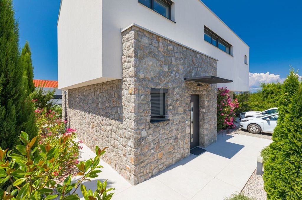 Maison de luxe à vendre à Krk, 999 000 €, Photo 3