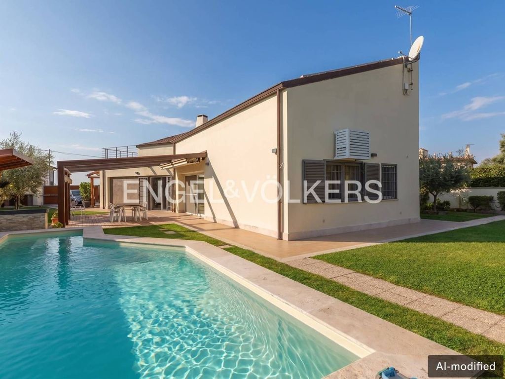 Maison de luxe à vendre à Frascati, 800 000 €, Photo 1