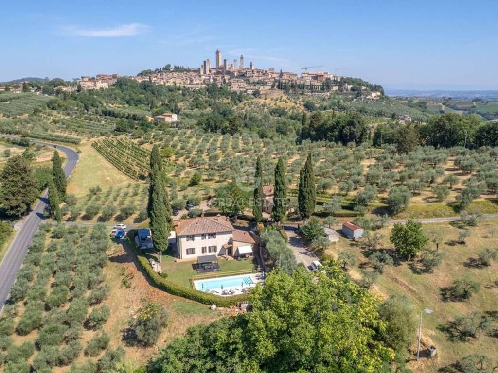 Maison de luxe à vendre à San Gimignano, 2 100 000 €, Photo 1