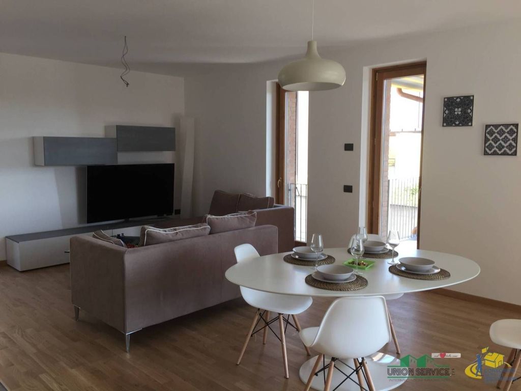 Maison de luxe à vendre à Parma, 600 000 €, Photo 1