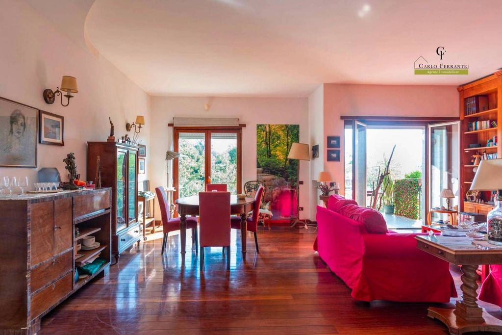 Appartement de luxe à vendre à Naples, 780 000 €, Photo 1