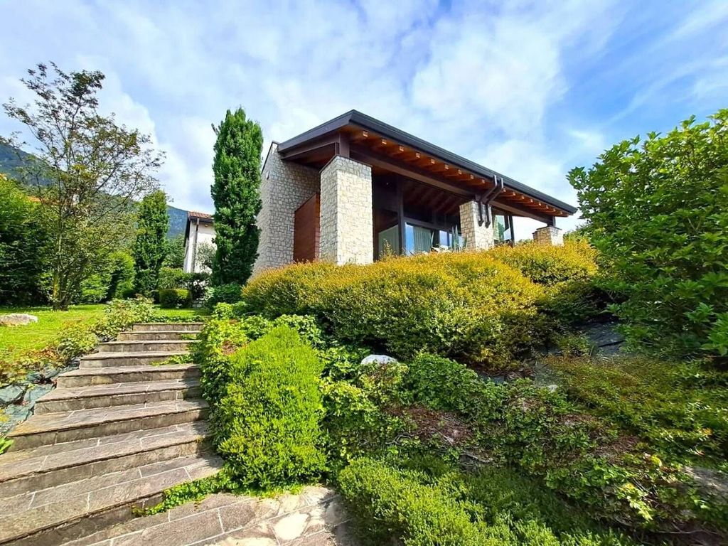 Maison de luxe à vendre à Borso Del Grappa, 1 500 000 €, Photo 1