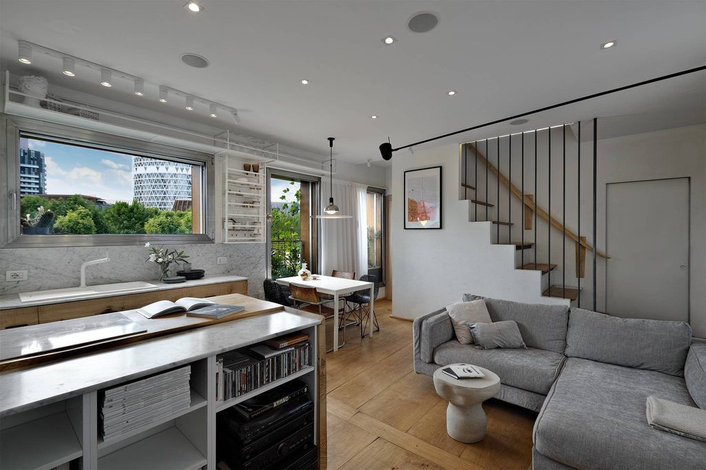 Luxury Apartment for sale in Milan, 1 050 000 €, Photo 1
