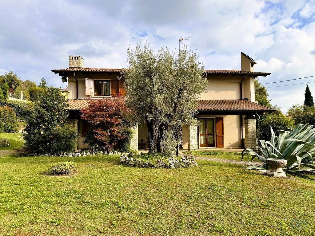 Maison de luxe à vendre à Botticino, 700 000 €, Photo 1